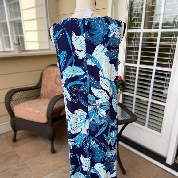 Chico's Maxi Dress - Blue Floral - NWT - Chico's size 1 (8/medium) - Picture 4 of 12